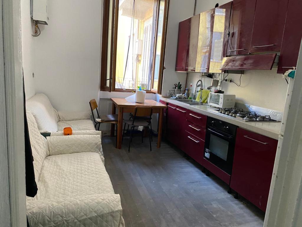 ميلان Private Room In A Quiet Apartment In The City Center المظهر الخارجي الصورة